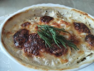 Žuvies faršo ir bulvių apkepas pagrindine nuotrauka