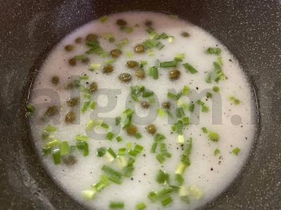 Aštrus lašiša, kepta su kaparėliais ir laimu Žingsnis 1