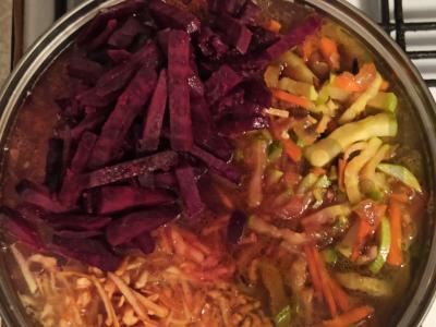 Sultingas Černigovo barštis su česnakinėmis pampuškomis Žingsnis 4