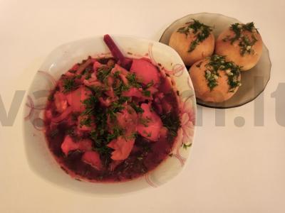 Sultingas Černigovo barštis su česnakinėmis pampuškomis pagrindine nuotrauka