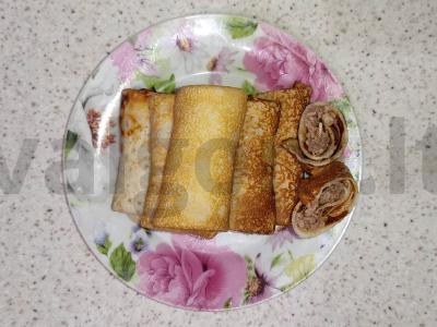 Alaus blynai su mėsa pagrindine nuotrauka