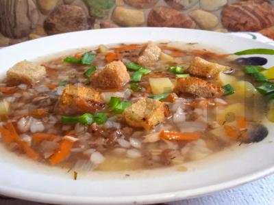 Grikių sriuba su daržovėmis pagrindine nuotrauka