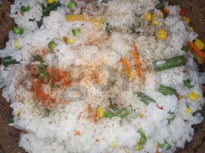 Ryžiai su daržovėmis kaip garnyras prie mėsos Žingsnis 4