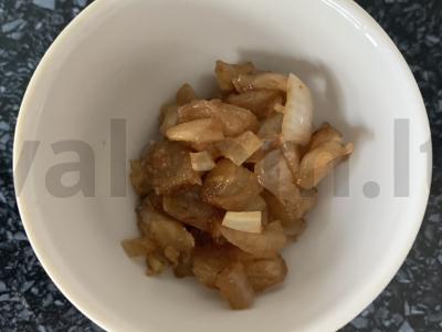 Ananasų padažas pagrindine nuotrauka