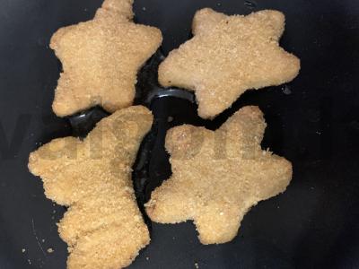 Salotos su vynuogėmis, pistacijomis ir nuggetais Žingsnis 1