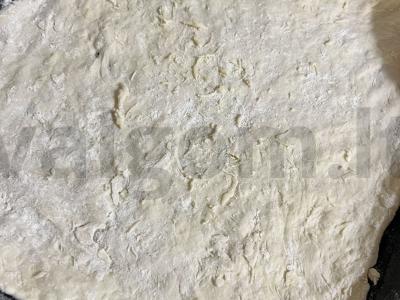 Pica su mocarela ir pomidorais Žingsnis 2