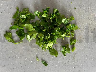 Agurkų ir burokėlių salotas Žingsnis 5