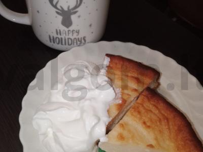 Varškės apkepas su manų kruopomis pagrindine nuotrauka