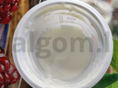 Grietinėlės ledai su žemės riešutais Žingsnis 1