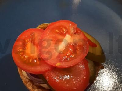 Namų burgeriai su daržovėmis ir prieskoniais Žingsnis 6