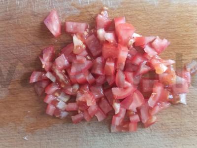 Salotos su krabų lazdelėmis, rukola ir sūriu Žingsnis 4