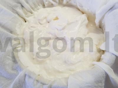 Švelnus naminis sūris iš grietinės Žingsnis 1