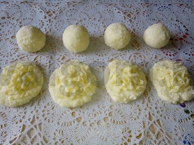 Varškės spurgos su sūrio įdaru arbatai Žingsnis 3