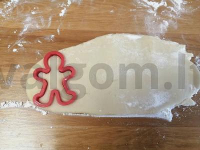 Sūdyto agurkų sausainiai „Draugystė“ Žingsnis 4