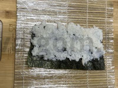 Namų ritinėliai su avokadu ir upėtakiu Žingsnis 2