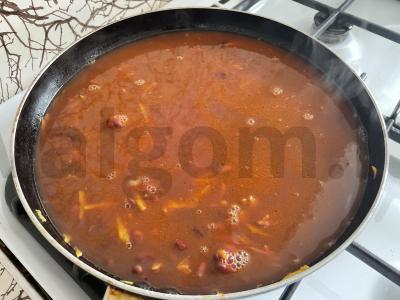 Tirštas pomidorų sriuba su pupelėmis Žingsnis 5