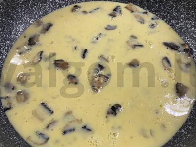 Omletas su bekonu Žingsnis 4