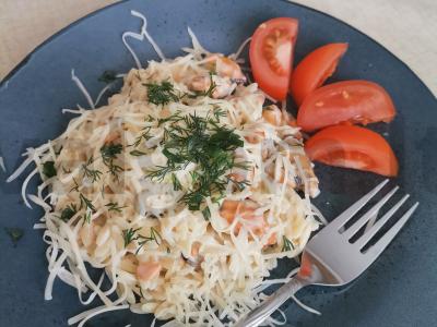 Rizoni su midijomis grietinėlės padaže pagrindine nuotrauka