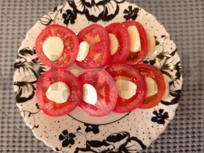 Užkandis su pomidorais ir mocarela Žingsnis 4