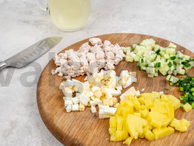 Okroška vištienos sultinyje Žingsnis 1