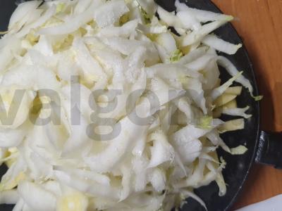 Troškinti daržovės su garstyčiomis ir prieskoniais Žingsnis 2