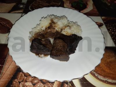 Kepta kepenėlė su ryžių garnyru pagrindine nuotrauka