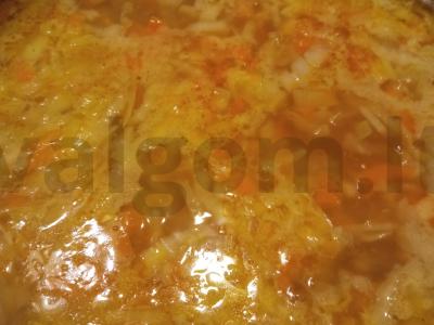 Šči su Pekino kopūstu pagrindine nuotrauka