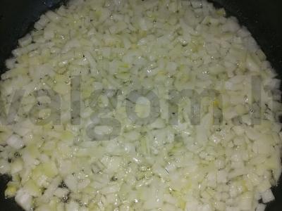 Kiauliena troškinta pomidorų padaže Žingsnis 1