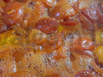 Pomidorai savo sultyse Žingsnis 2