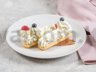 Kremas-sūris tortui su grietinėlėmis ir varškės sūriu pagrindine nuotrauka