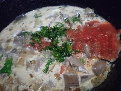 Troškintos kiaulienos inkstai grietinės ir pomidorų padaže Žingsnis 5