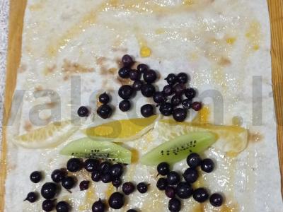 Lavašas su uogomis ir vaisiais Žingsnis 5