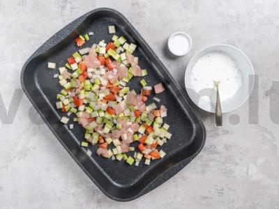 Cukinijos su vištienos krūtinėle orkaitėje Žingsnis 3