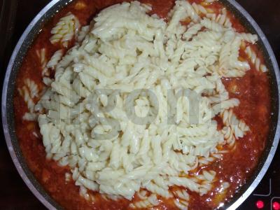 Makaronai su mėsa pomidorų padaže Žingsnis 6