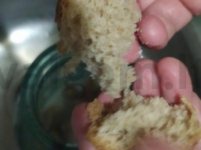 Namų kvasas iš dviejų rūšių duonos Žingsnis 2