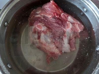 Žirnių sriuba su kiauliena Žingsnis 1