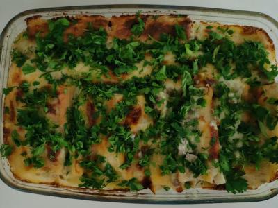 Originalūs kanelloni su mėsa, vištienos kepenėlėmis ir cukinijomis pagrindine nuotrauka