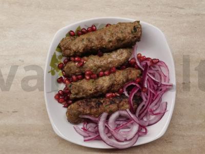 Sultingas lyulya-kebabas iš avienos pagrindine nuotrauka