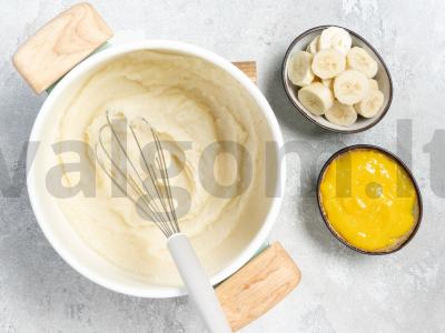 Manų košė su vaisiais kokosų piene Žingsnis 2