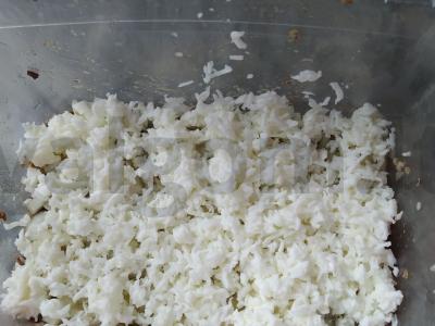 Salotas „Mimoza“ su rūkytomis silkėmis Žingsnis 2