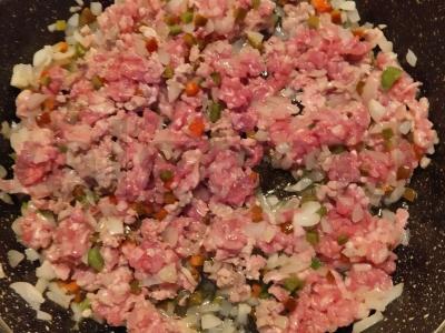 Bolognese padažas su jautienos faršu ir česnaku Žingsnis 4