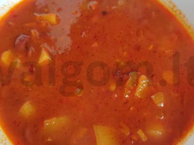 Pupelių sriuba pagrindine nuotrauka