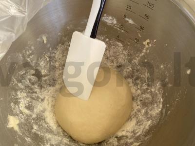 Varenikai su vyšnių įdaru Žingsnis 1