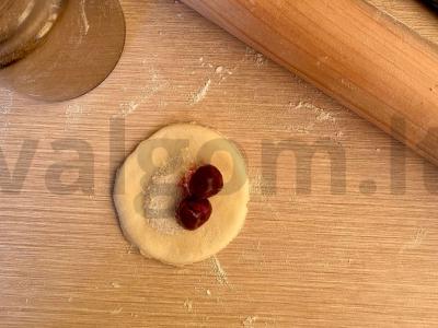 Varenikai su vyšnių įdaru Žingsnis 4