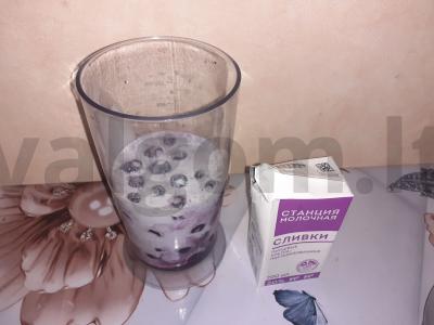 Mėlynių musas su grietinėlėmis Žingsnis 2