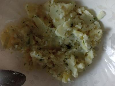 Blynai su bulvėmis ir sūriu Žingsnis 1