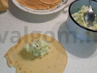 Blynai su bulvėmis ir sūriu Žingsnis 4