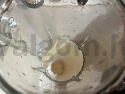 Oro pieno kokteilis su ledo trupiniais Žingsnis 1