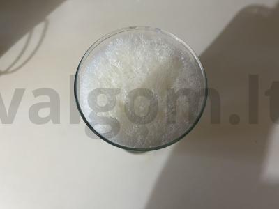 Oro pieno kokteilis su ledo trupiniais pagrindine nuotrauka