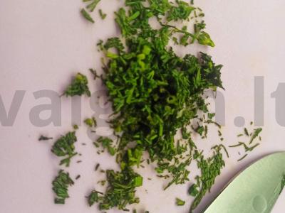 Kukurūzų košės apkepas su svogūnais ir krapais Žingsnis 2